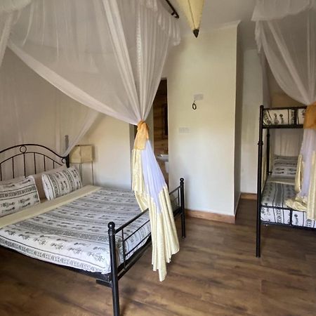 Ahadi Lodge Аруша Екстер'єр фото