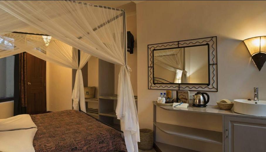 Ahadi Lodge Аруша Екстер'єр фото