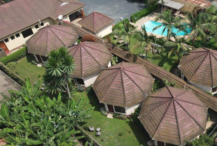 Ahadi Lodge Аруша Екстер'єр фото